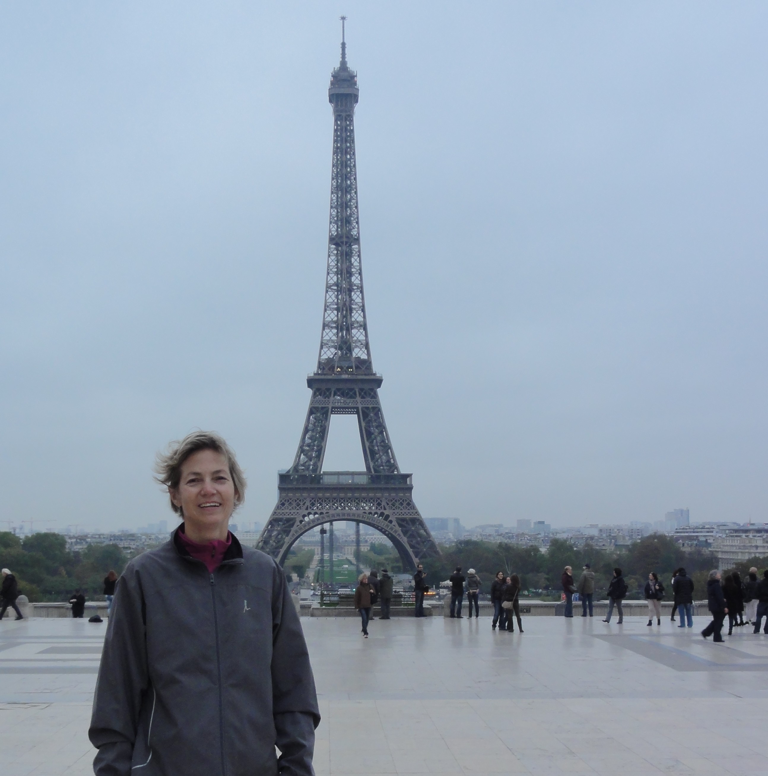Au Champ de Mars avec Sylvie