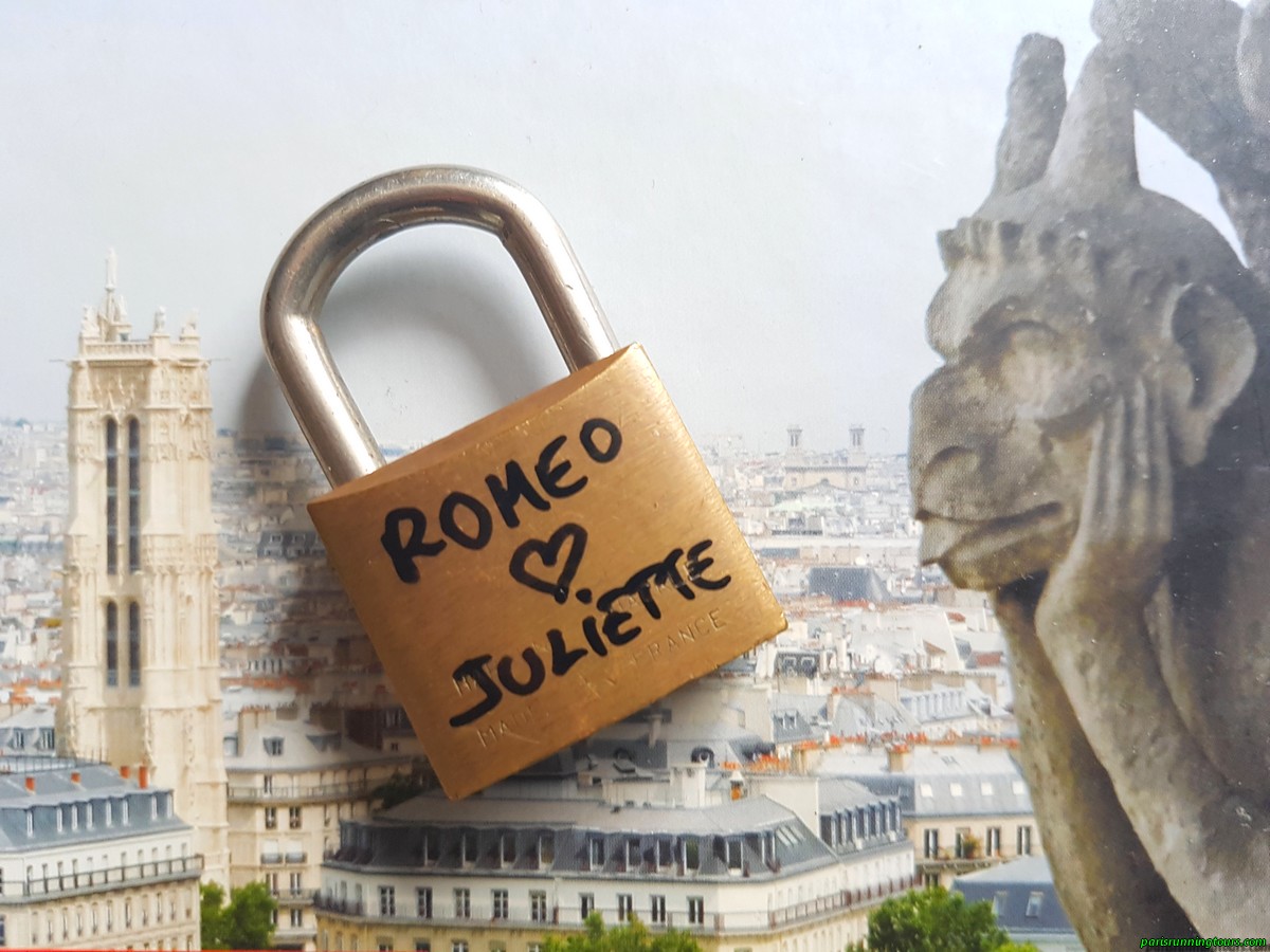 A brief history of the Pont des Arts and the “love padlocks”